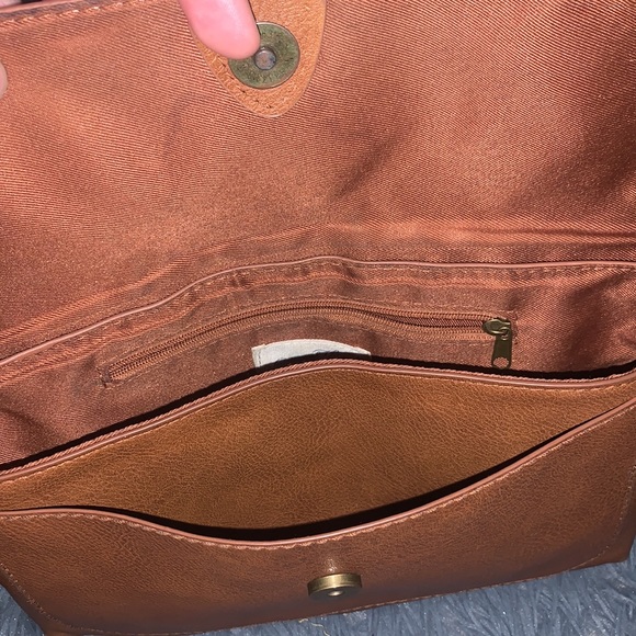 Universal Thread Crossbody Purse *4 for $20* - Picture 4 of 4